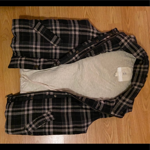 Hei Hei Plaid Vest - Picture 4 of 4